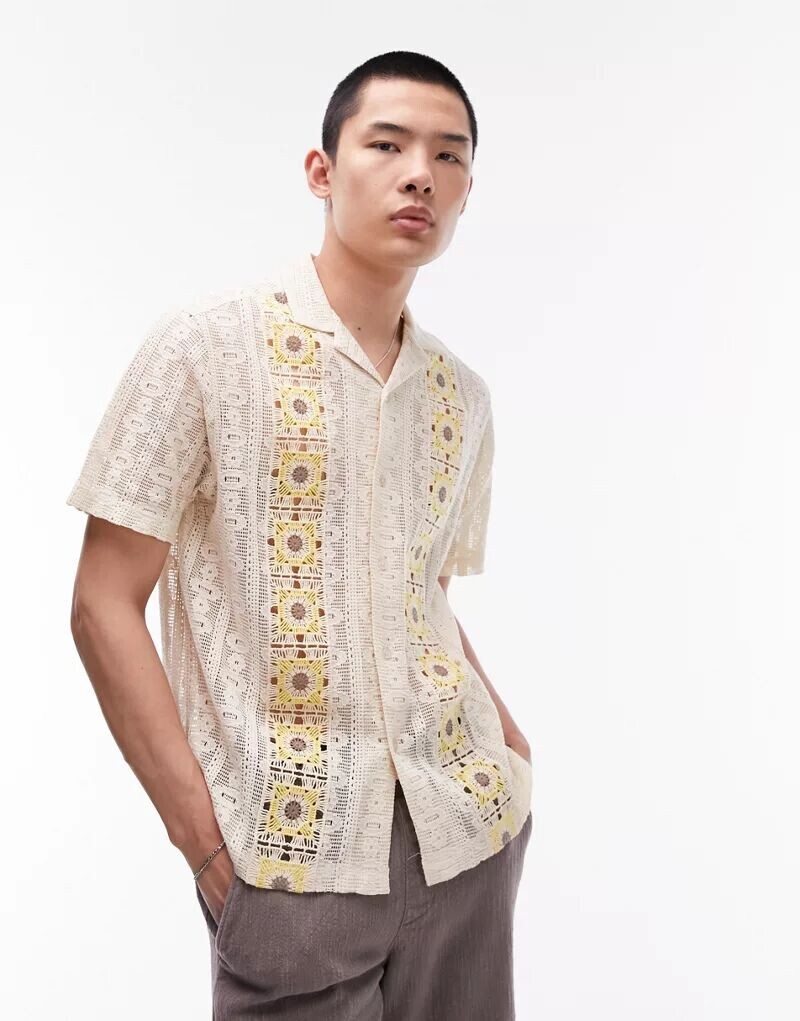 

Рубашка Topman с короткими рукавами каменно-бежевого цвета, связанная крючком спереди, с цветочным принтом