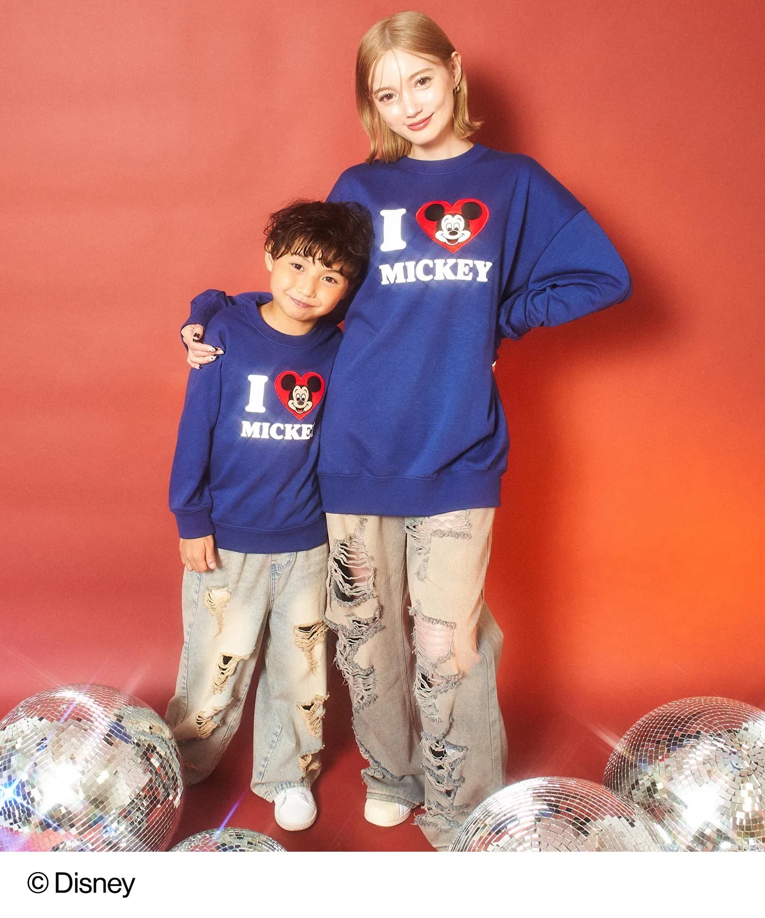 【Disney】＜Микки и Минни＞ ANAP KIDS I LOVE Дизайн: объемная толстовка-пуловер 【Комплект для родителей и детей】