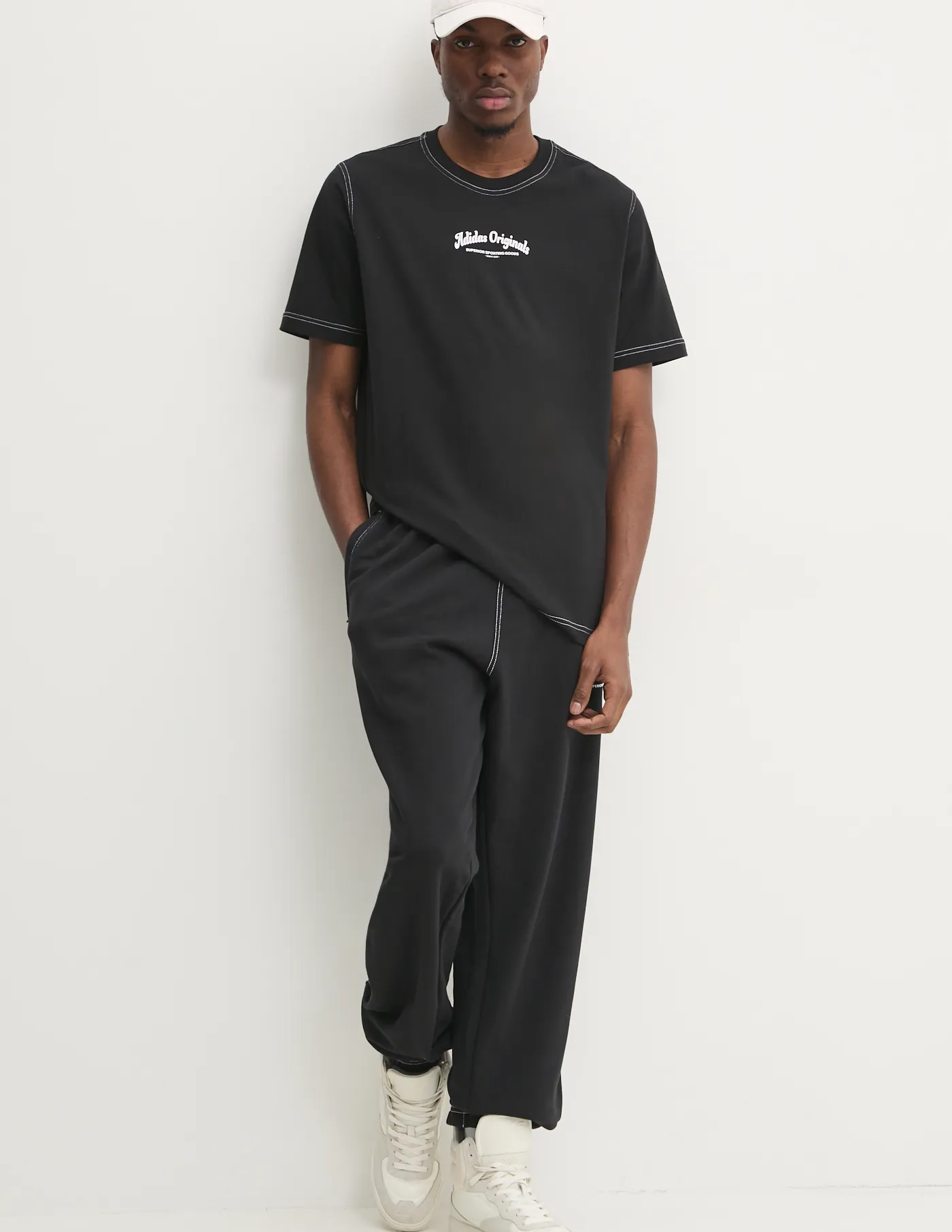 

Спортивные брюки Wabash из хлопка adidas Originals, черный