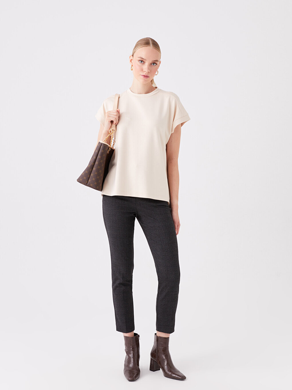 

Женские брюки узкого кроя в клетку LCWAIKIKI Basic