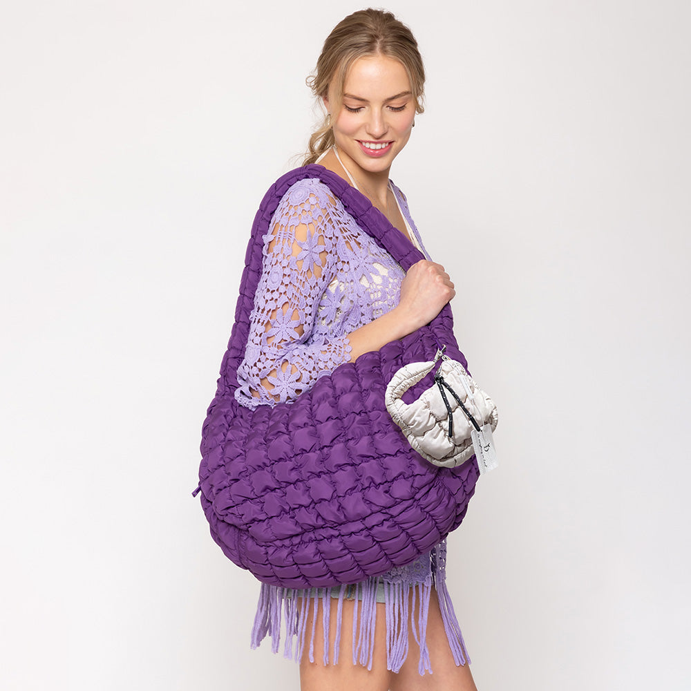 

Мини-сумка-кошелек из стеганого пуховика / подвеска на сумку FASHNZFAB, слоновая кость