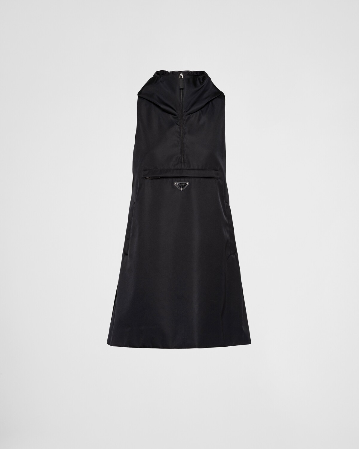 

Мини-платье из переработанного нейлона Prada, черный