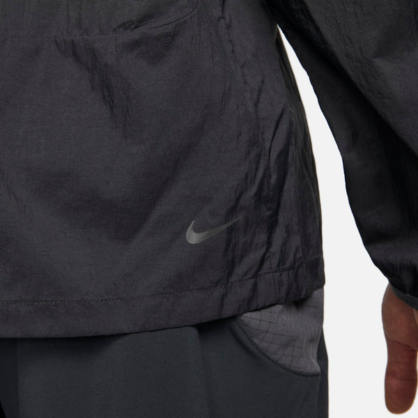 Куртка trail aireez lightweight running jacket 'black' Nike, черный — фото 4