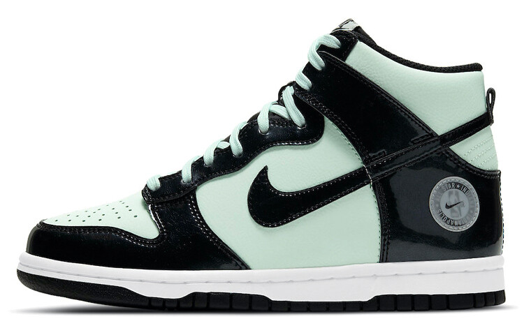 

Nike Dunk High SE All-Star едва зеленый
