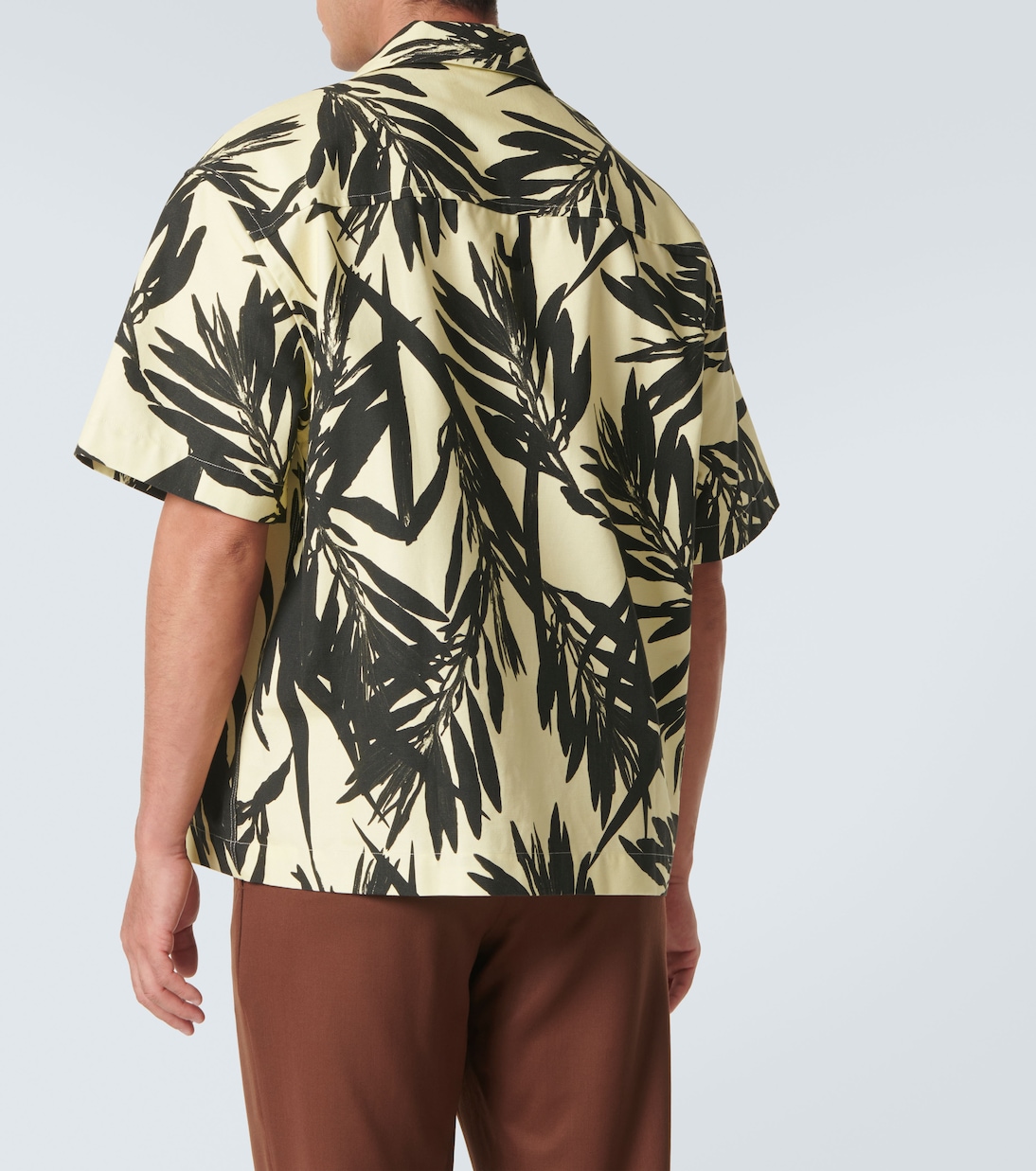 Рубашка для боулинга из хлопкового поплина La Chemise Jean Jacquemus, Prt Foliage Black/Yellow — фото 4