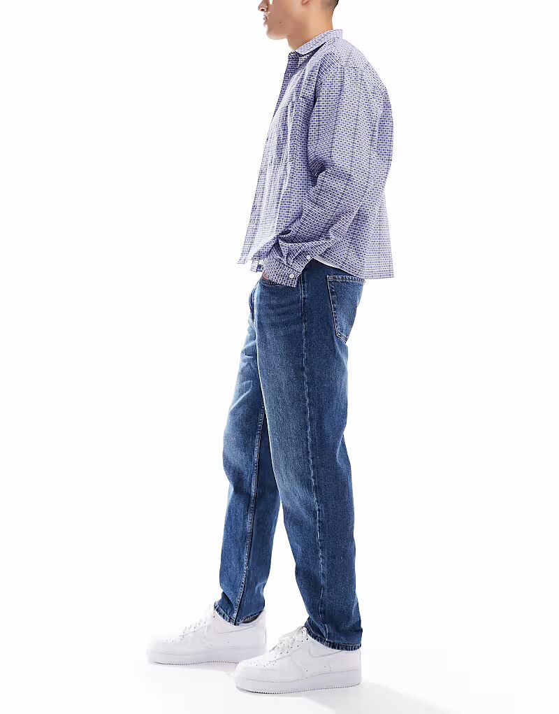 

Джинсы прямого кроя в винтажном стиле цвета деним синего цвета Bershka