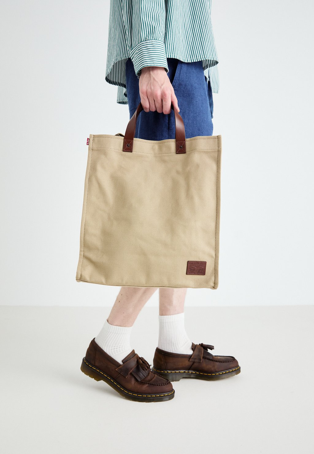 

Сумка-тоут HERITAGE TOTE UNISEX Levi's, песочный