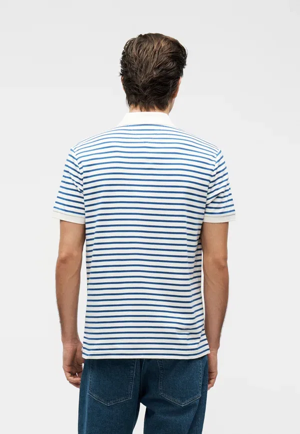 Поло Tommy Hilfiger Seasonal Core Essentials, цвет слоновая кость/пигментный синий — фото 3
