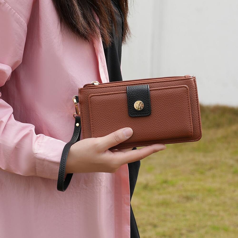 

Mkf Collection Olympe Женский кошелек из веганской кожи от Mia K MKF Collection, цвет Black Cognac