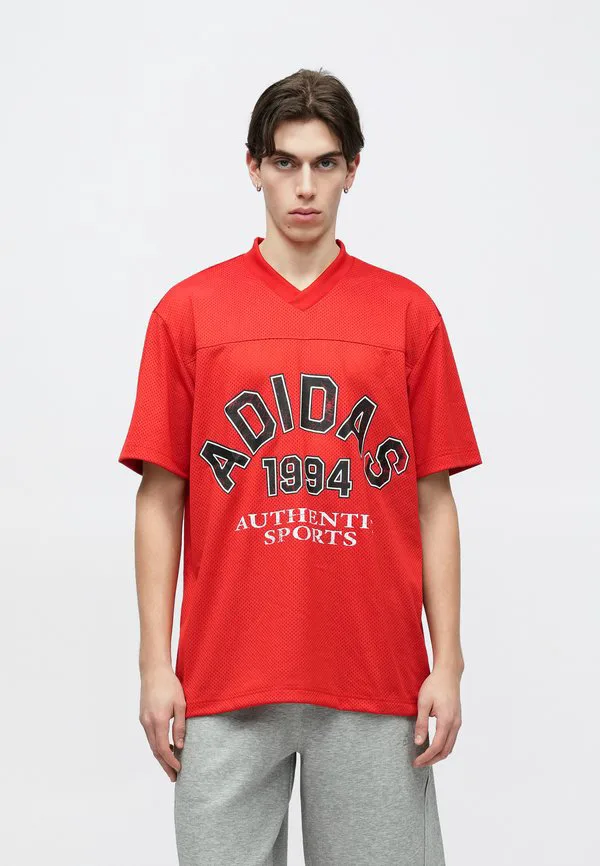 Футболка с принтом Adidas Originals, Better Scarlet — фото 4