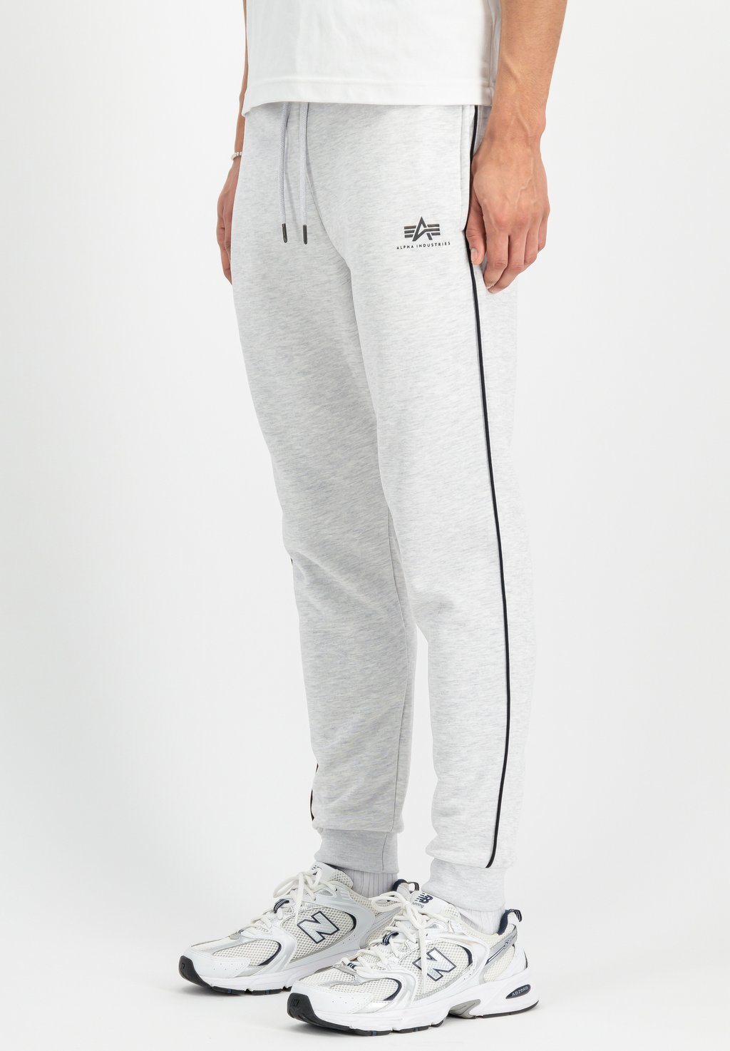 

Спортивные штаны SMALL LOGO Alpha Industries, серый