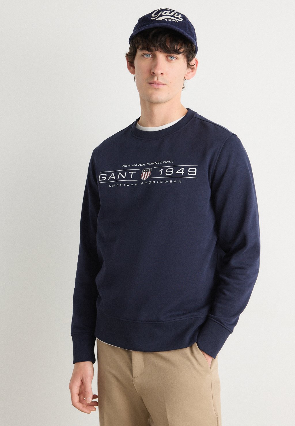 

Толстовка GRAPHIC C NECK GANT, темно-синий