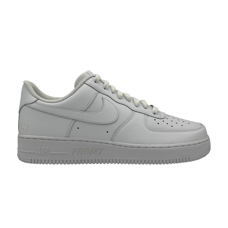 

Кроссовки Nike Fragment Design x Air Force 1 'Triple White', белый