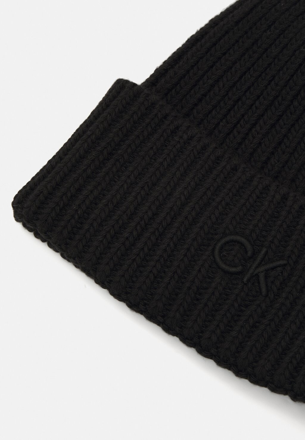 

Шапка EMBROIDERY BEANIE Calvin Klein, черный