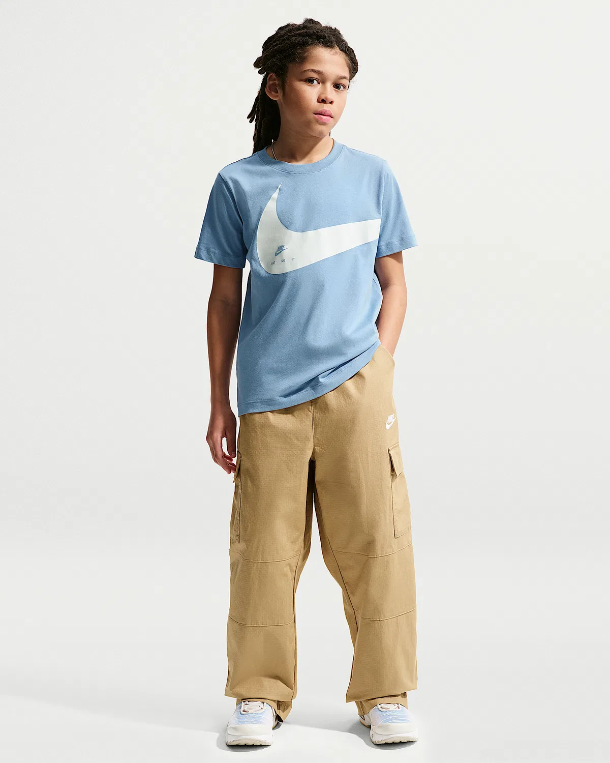 Детская футболка Nike Sportswear Club, Work Blue — фото 4