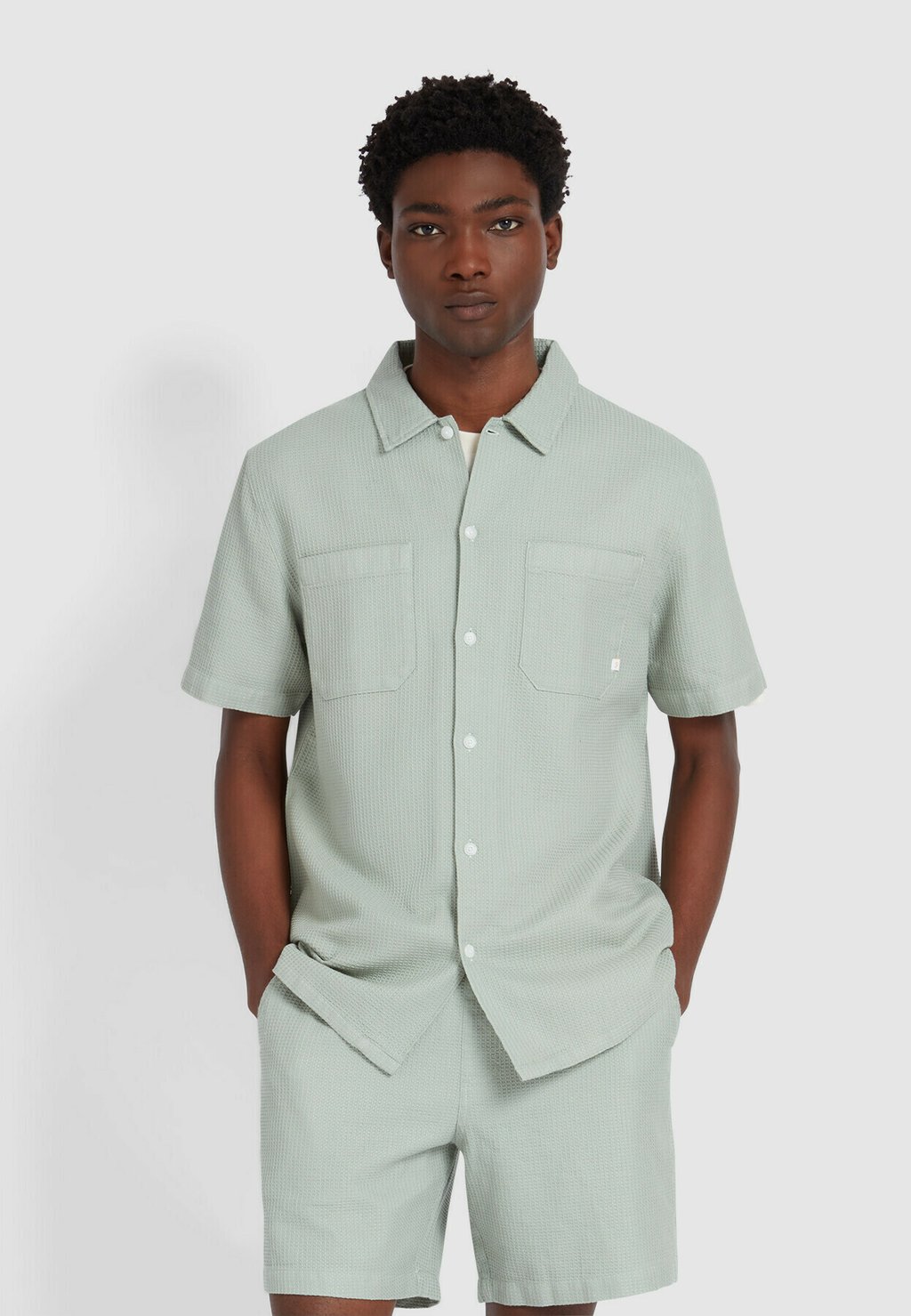 

Рубашка JUDSON SHORT SLEEVE WAFFLE SHIRT Farah, зеленый