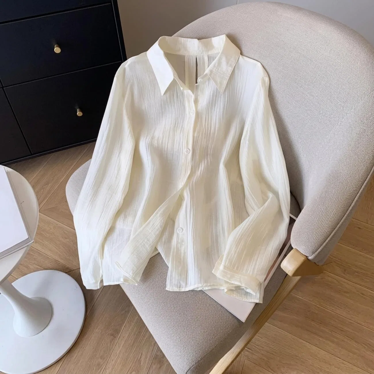 Блуза с разрезом на спине, завязывающаяся сзади Back Ribbon Blouse, белый — фото 4