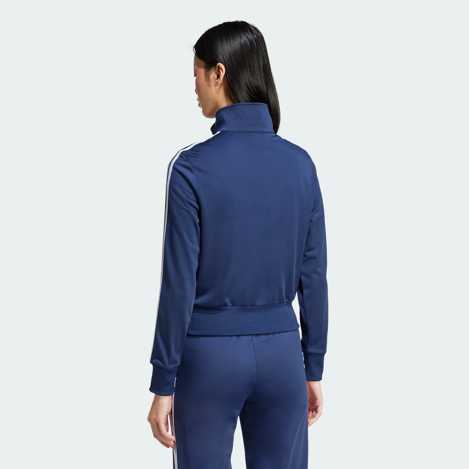 Женская классическая спортивная куртка Firebird Night Indigo от Adidas — фото 2