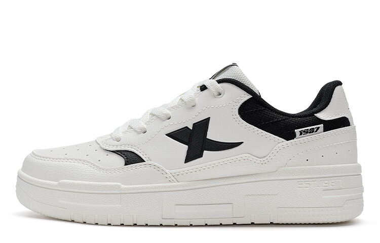 

Кроссовки XTEP Skateboarding Shoes Women's Low-top White/Black, белый/черный