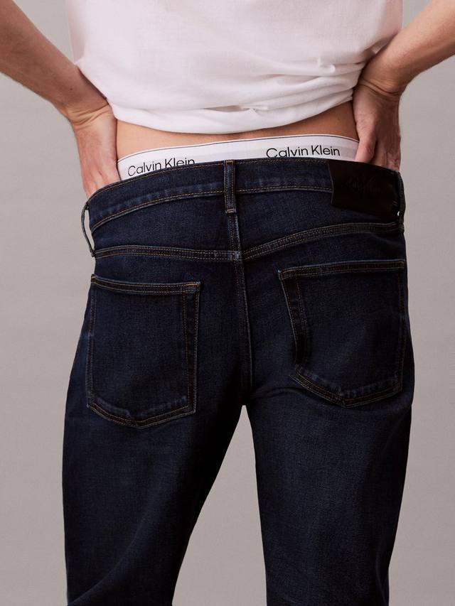 Стройные джинсы с заниженной талией Calvin Klein — фото 3