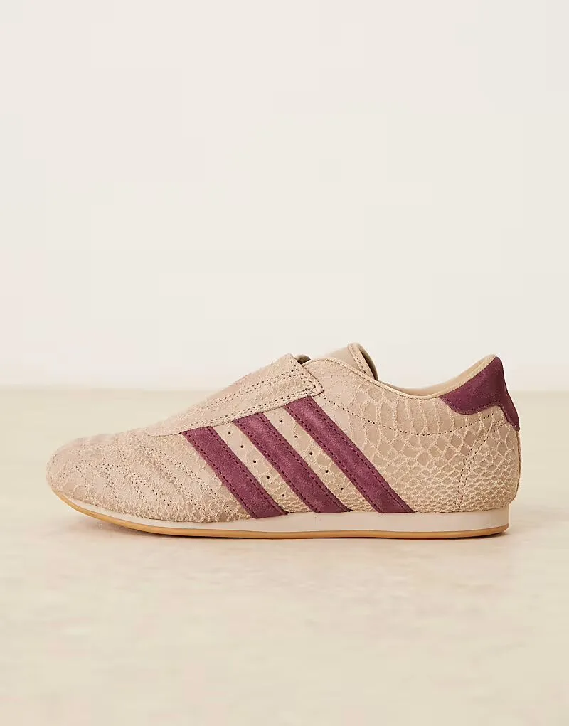 Кроссовки для тхэквондо Adidas Originals кремового и бордового цвета с крокодиловым принтом — фото 2