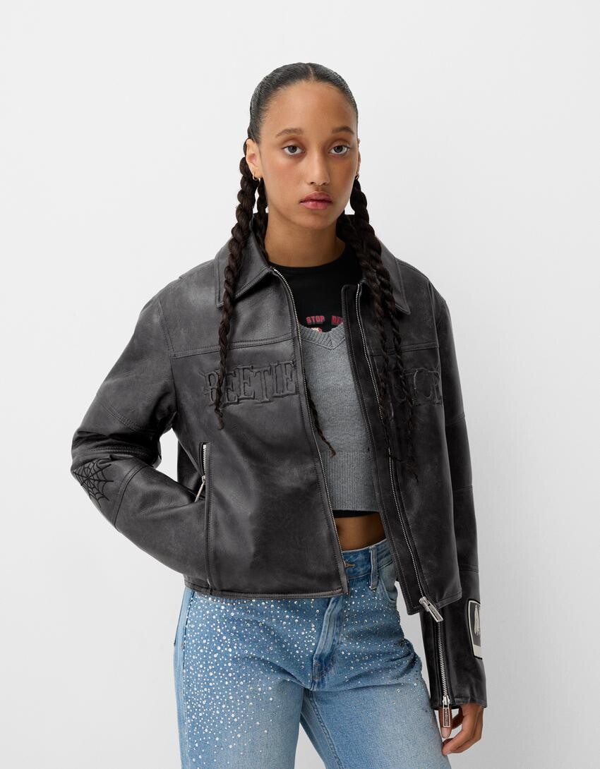 

Куртка с кожаным эффектом beershka x beetlejuice Bershka, черный