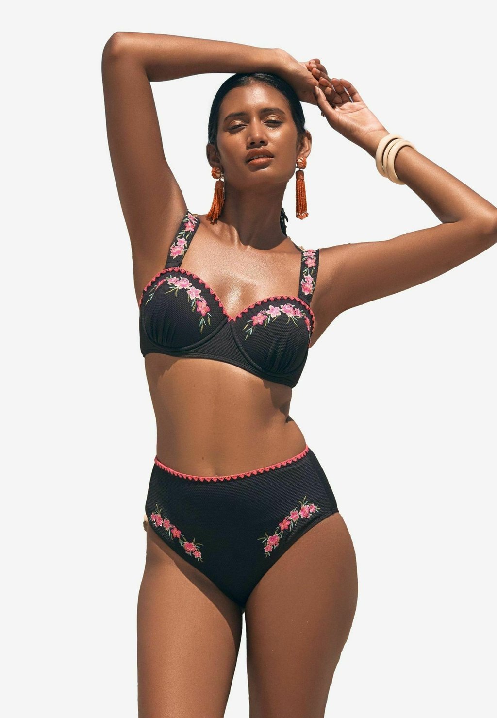 

Плавки бикини TUMMY CONTROL HIGH WAISTED Love & Roses, черный