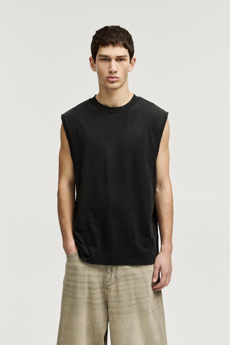 

Стираная футболка без рукавов Pull And Bear, черный