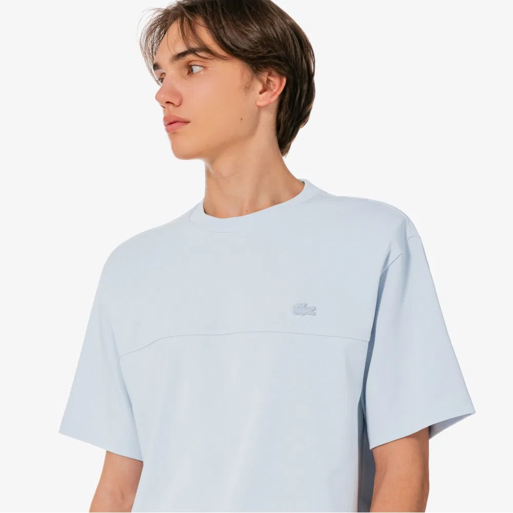 Мужская футболка Lacoste с коротким рукавом, тканая, с разрезами, светло-лавандовая — фото 2
