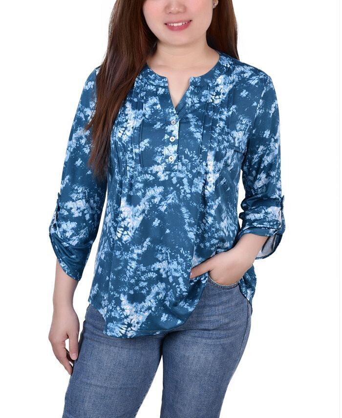 

Женский трикотажный жаккардовый топ с отвернутыми рукавами 3/4 и язычком NY Collection, цвет Peacock Blue Tie Dye