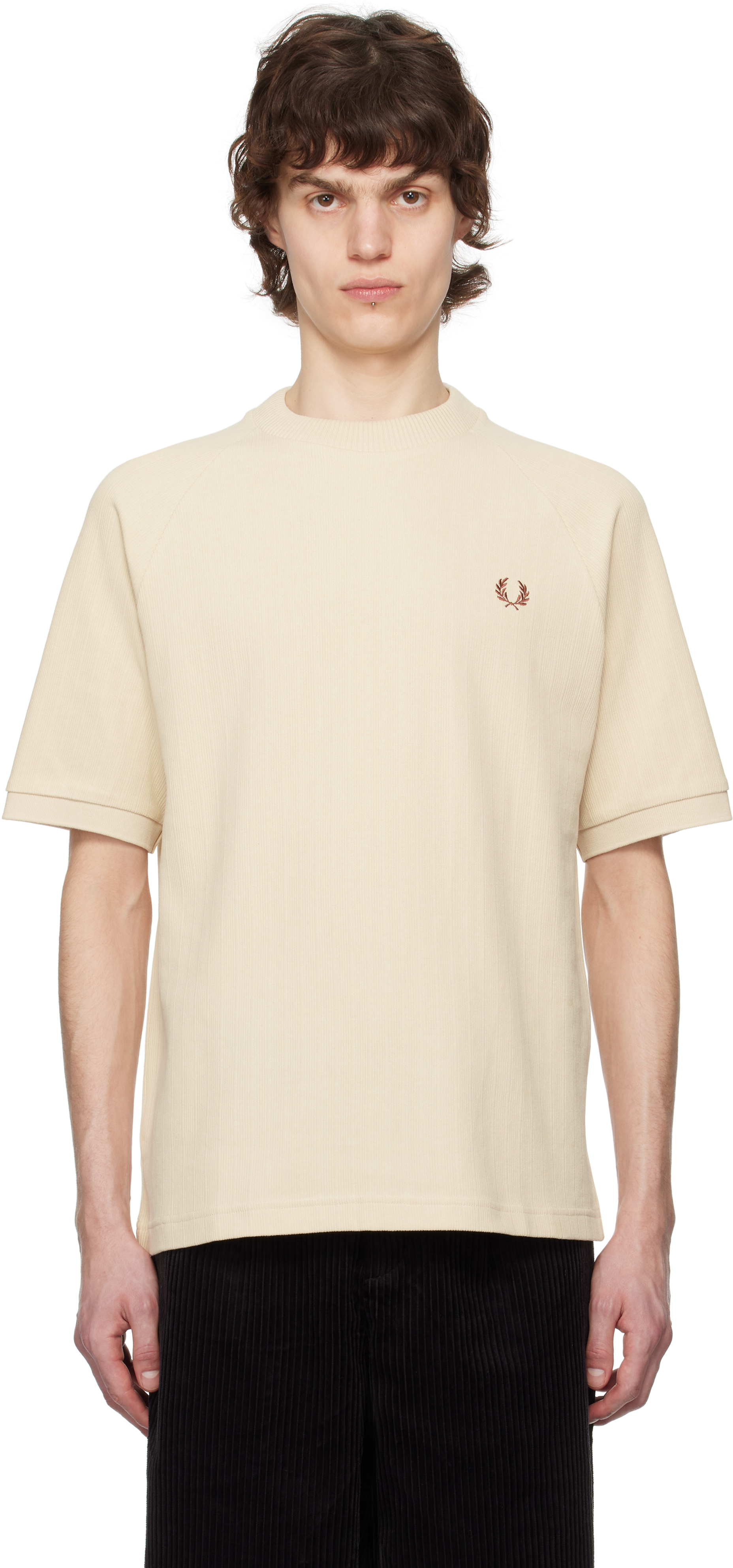 

Бежевая футболка с ребристым рукавом реглан Fred Perry