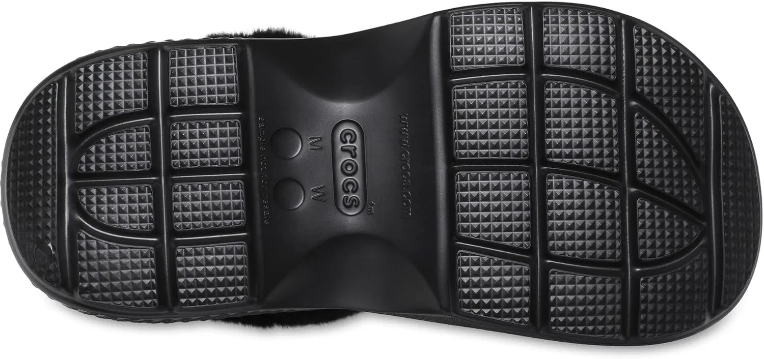Взрослые зимние ботинки унисекс Crocs Stomp на платформе, черный — фото 3