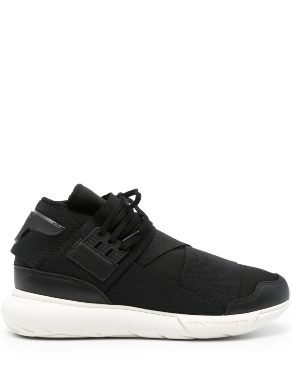 

Y-3 кроссовки Qasa, черный