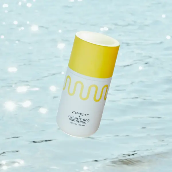 Осветляющая солнцезащитная сыворотка с витамином С Spf 50+ Pa++++, 51 мл Commonlabs Vitamin c — фото 2