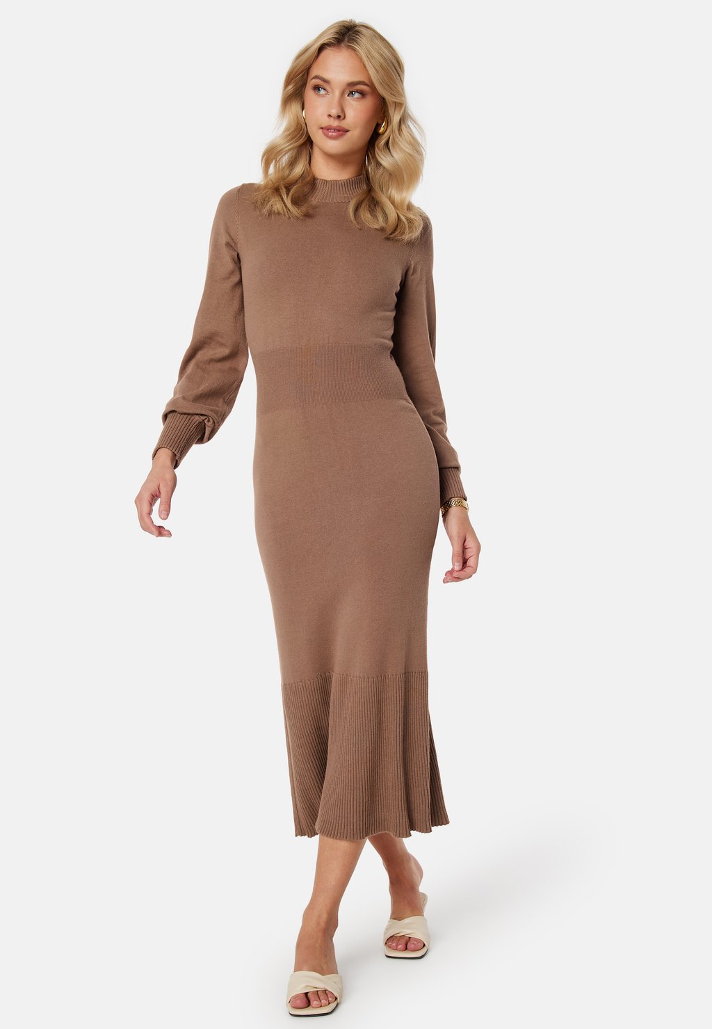 

Платье-джемпер FINE KNITTED TURTLE NECK DRESS Bubbleroom, светло-коричневый