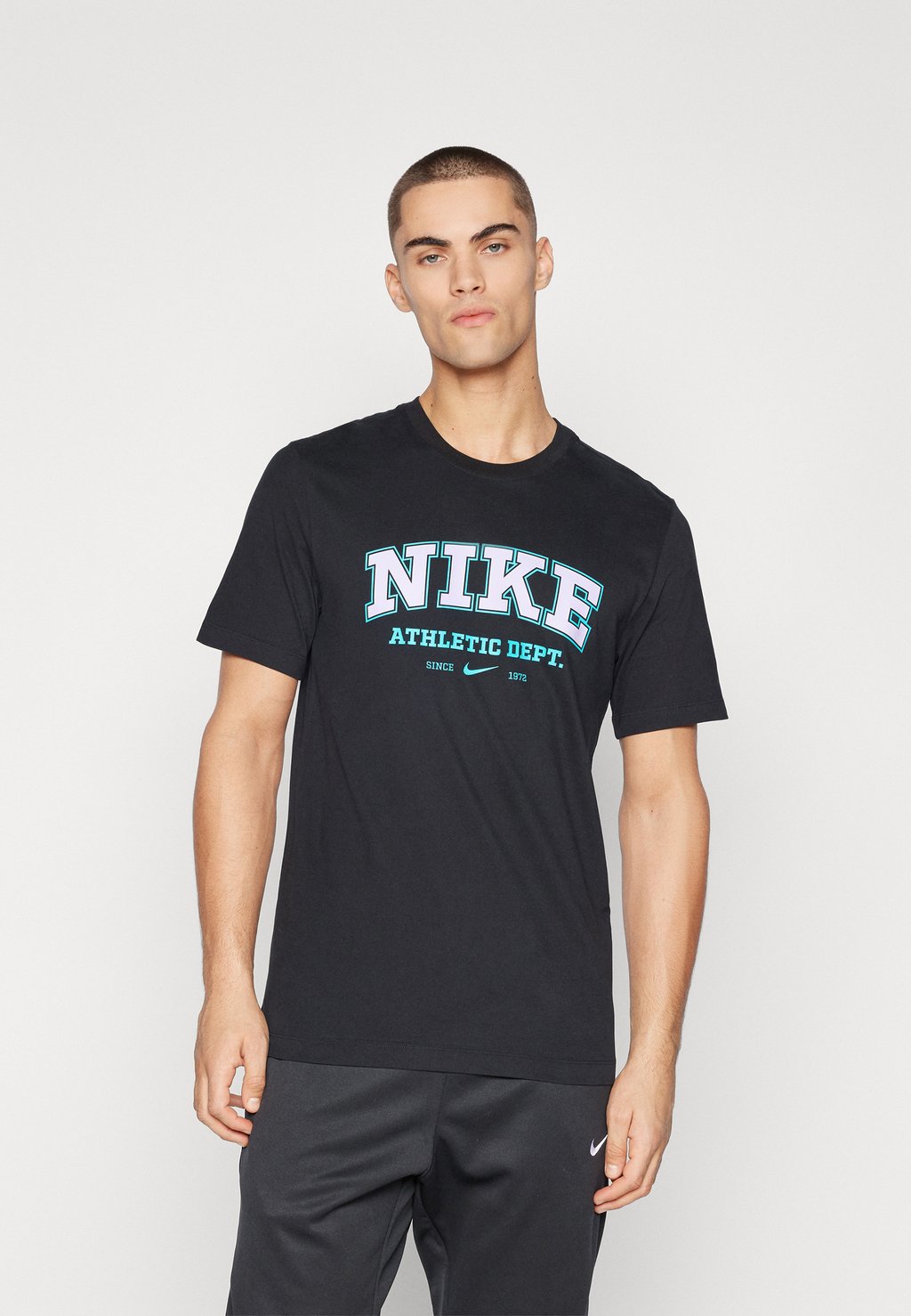 

Спортивная футболка TEE Nike Performance, черный