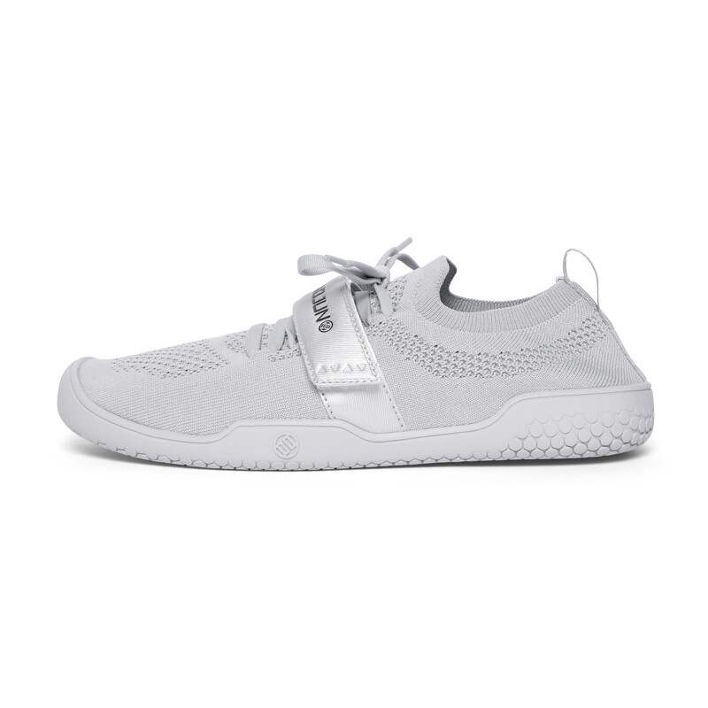 

Кроссовки LUXIAOJUN Training Shoes Unisex Low-top, цвет Cold Moon White - Nature Trainer Training Shoes