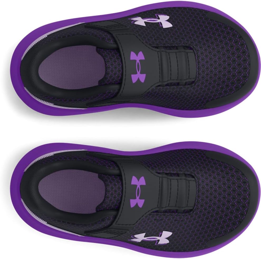 Under Armour детские кроссовки Surge 4 для девочек с альтернативной застежкой, (002) Black/Lavish/Salt Purple — фото 4