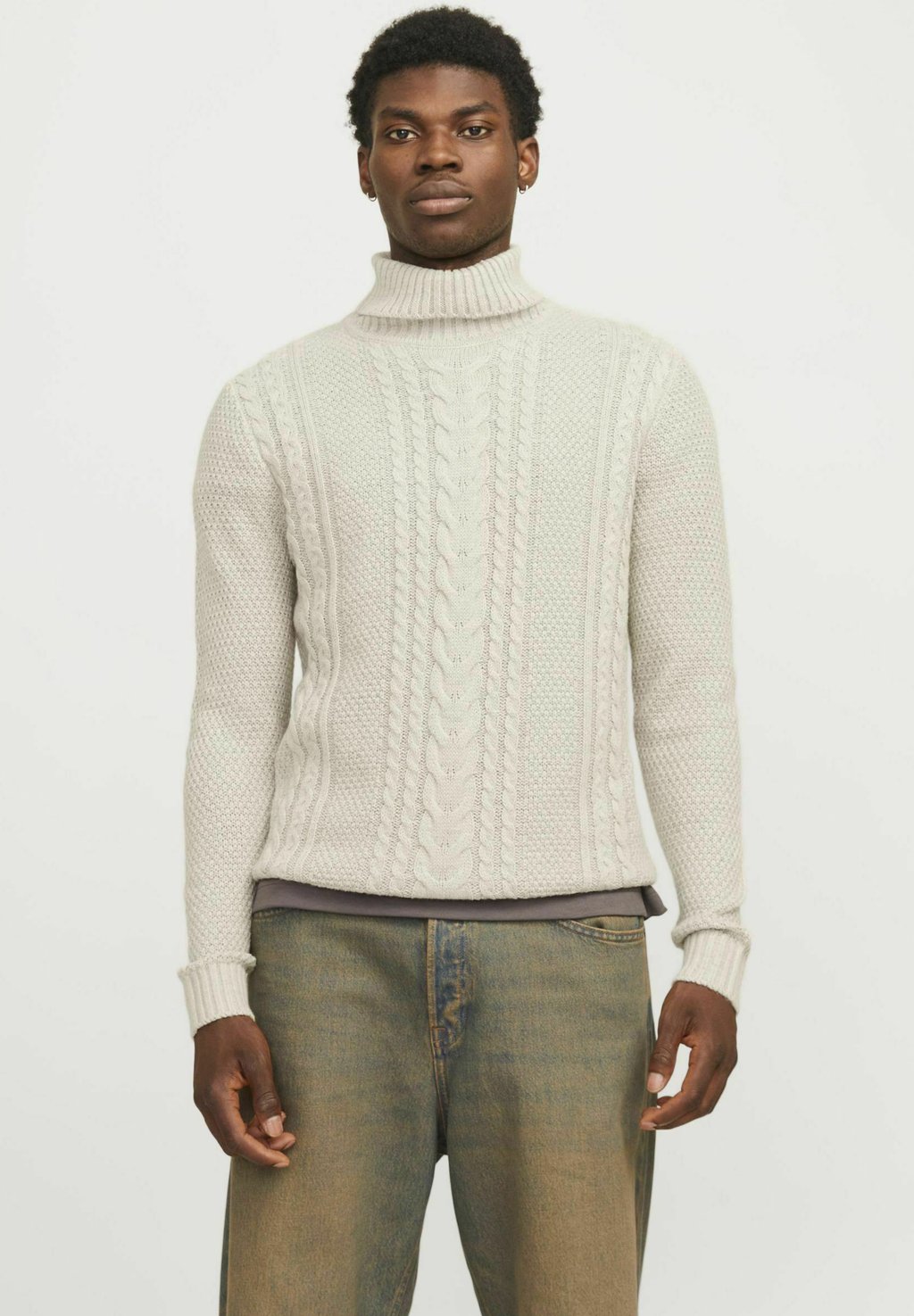 

Джемпер Jack & Jones, молочный