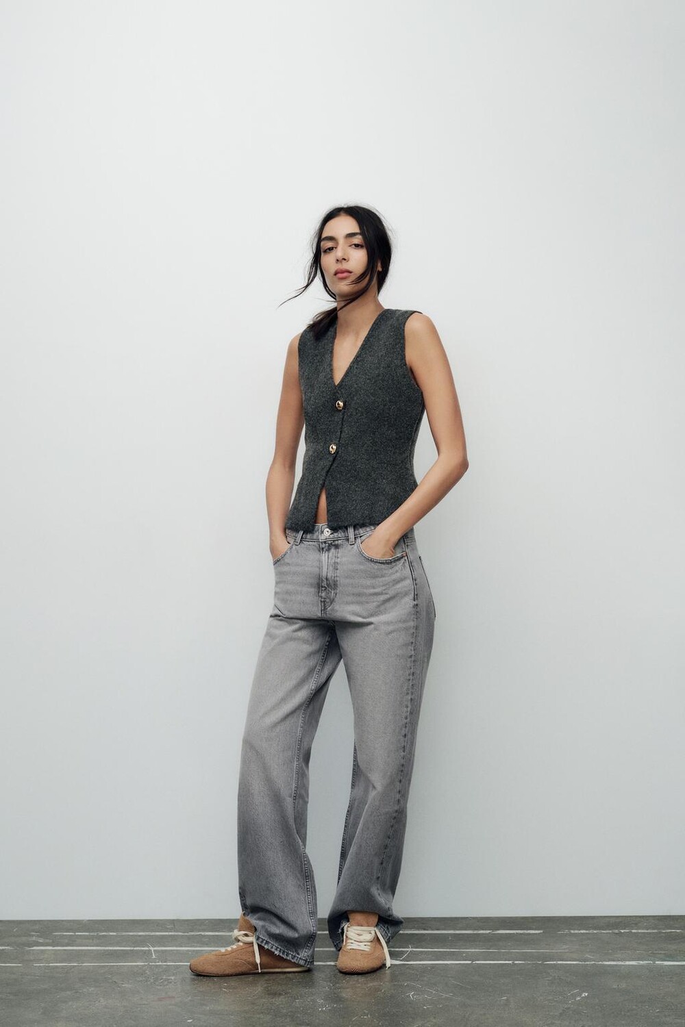 

Однотяжной трикотажный жилет ZARA, серый