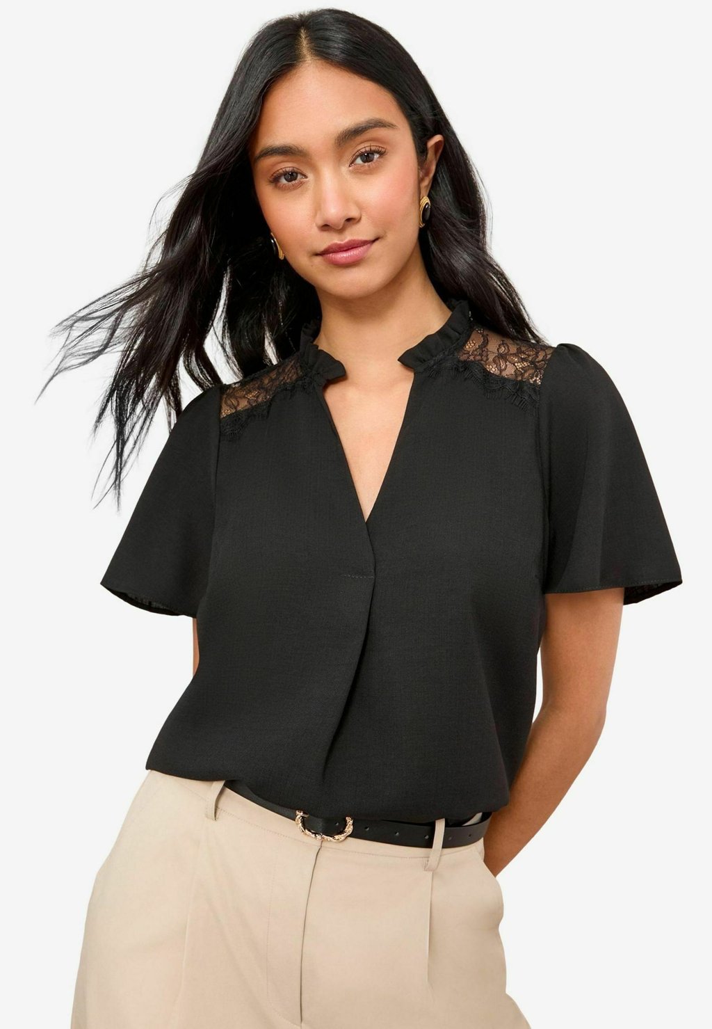 

Блуза REGULAR FIT - SHORT SLEEVE NOTCH NECK Friends Like These, черный