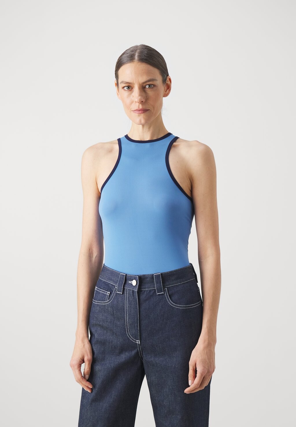 

Топ STRETCHY HALTER Sunnei, цвет sapphire blue