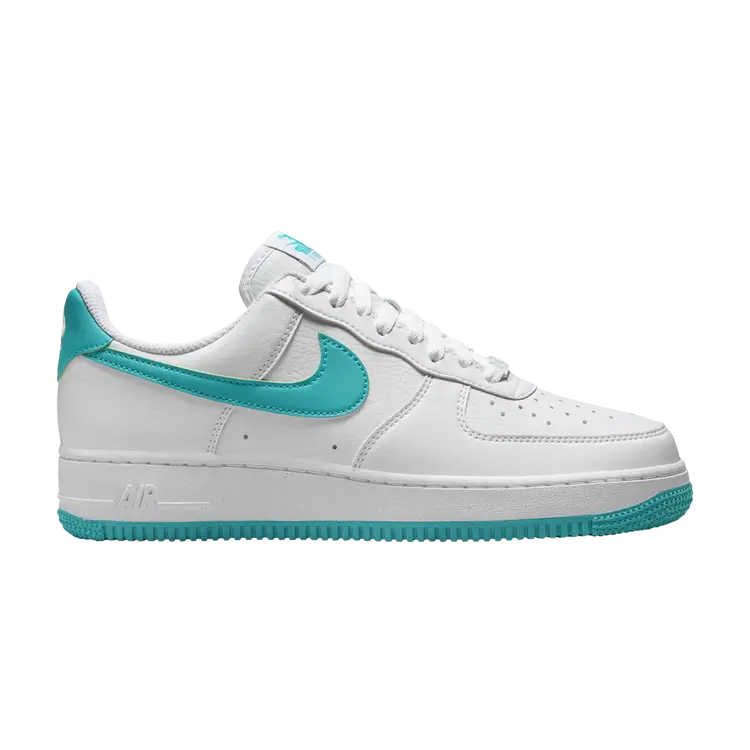 

Кроссовки Nike Wmns Air Force 1, белый