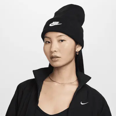 

Шапка Nike Peak Futura Beanie, черный/белый