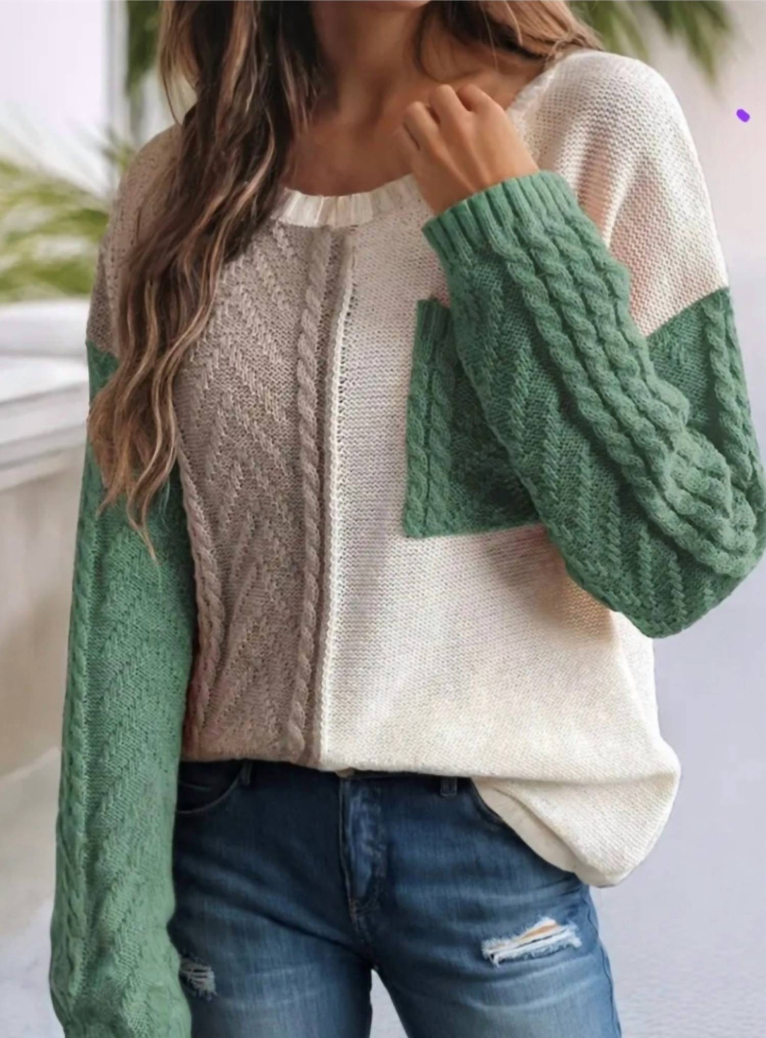 

Вязаный свитер Colorblock Cable Knit в цвете Vineyard Green Little Daisy Closet