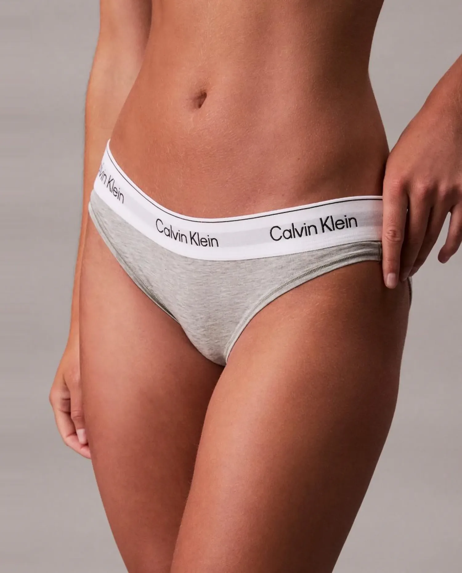 Женские трусы-слип ICON из хлопка и модала Calvin Klein, серый