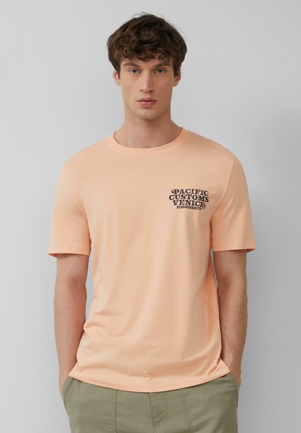 

Футболка с принтом MIT CREWNECK UND ARTWORK s.Oliver, лосось