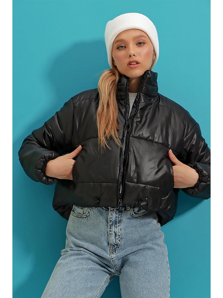 

Стеганая куртка Trend Alacati Steppjacke, черный