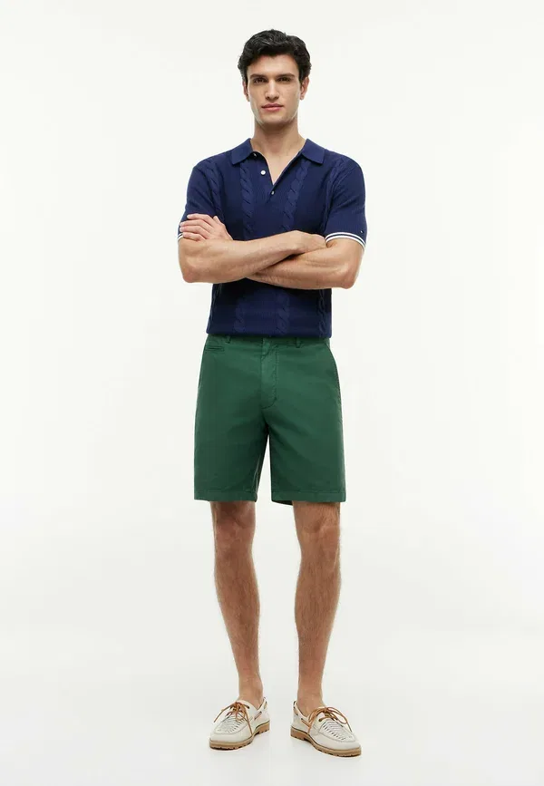 Шорты Tommy Hilfiger Dover Washed 8" Inseam Chino, уличный зеленый — фото 2