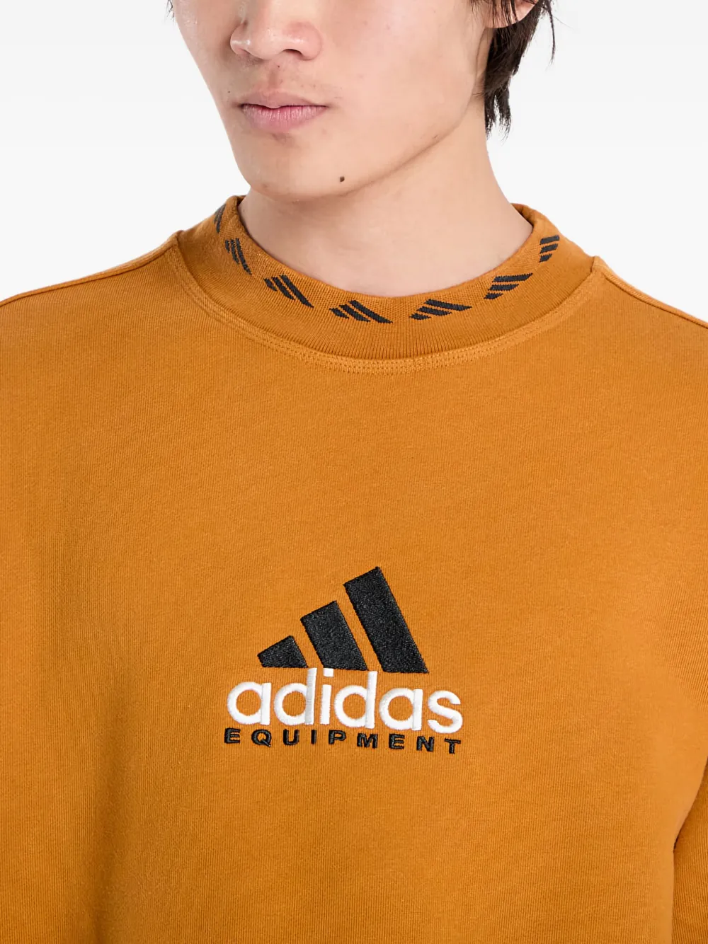 Свитшот с круглым вырезом и логотипом EQT Adidas, оранжевый — фото 4